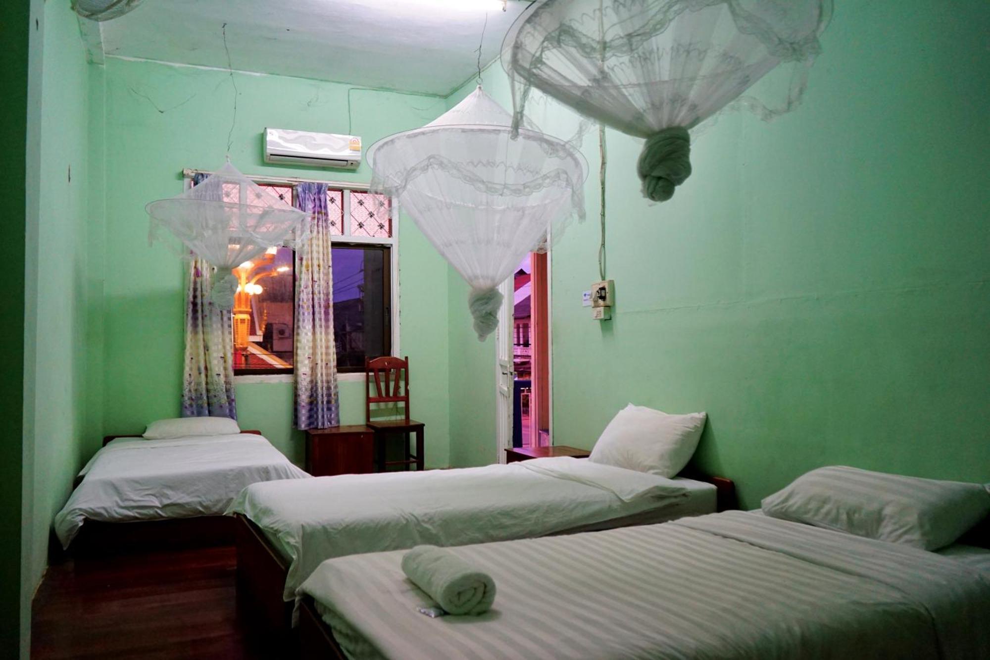 Kfg Guesthouse Тхакхэк Экстерьер фото
